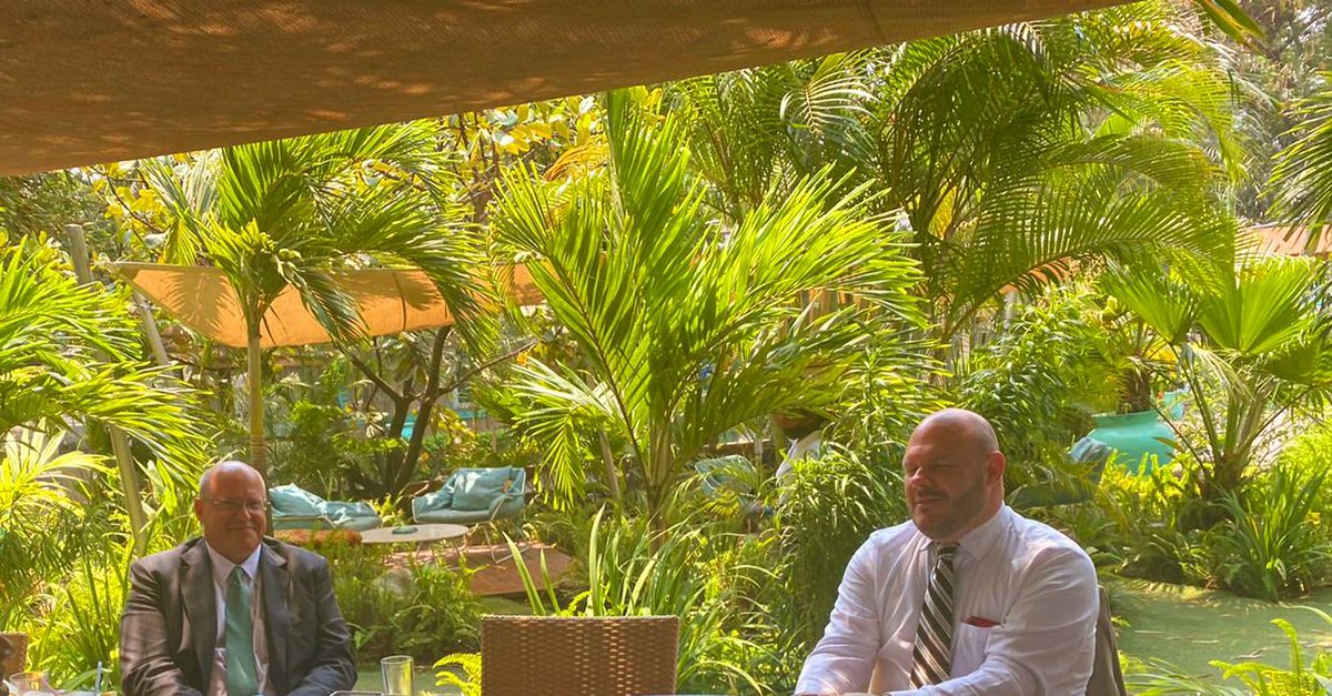 Vanessa_Metou's tweet photo. Great conversation about the role of civil society and the impact of citizen education in building democracies with the US Senate Foreign Relations Committee @tomozeus
and #AndyOlson. Thanks to the U.S. Embassy in Brazzaville for making this possible. #ChezMoiAuCongo #HumanRights https://t.co/YPBNoe7aZc
