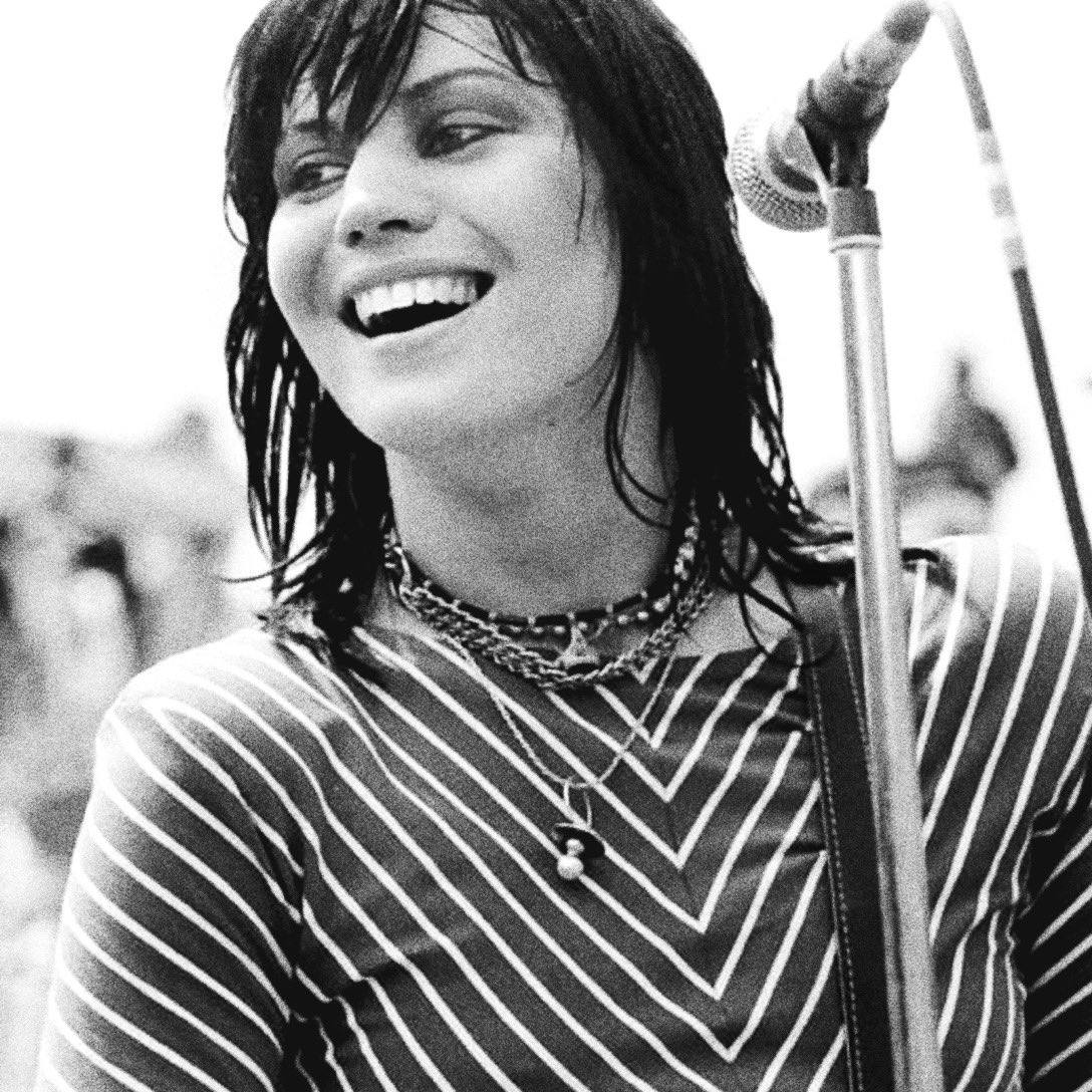 joanjett's tweet image. New 2021 shows! 🎟 joanjett.com/tour