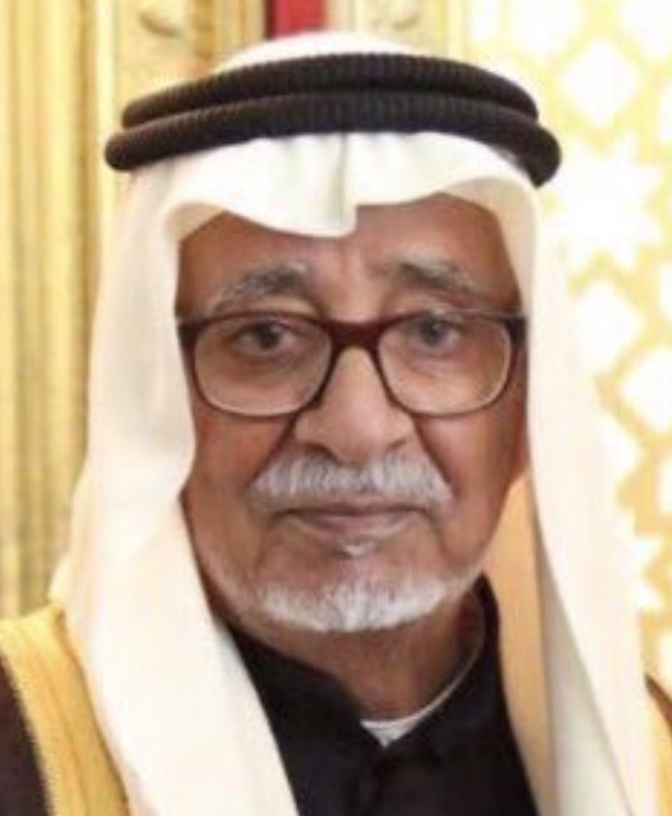 #فالح_الحميدي_الحسيني
رجل عرف بجمع الكلمة وصدق القول يقري الضيف ويحمل الكل ويعين علي نوائب الدهر
مدرسة من الطيب والكرم الفطري
فكرة جمعه لأبناء عمومته في أفراحهم في مكان واحد
لم يسبقه لها أحد
#شخصية_نفتخر_بها