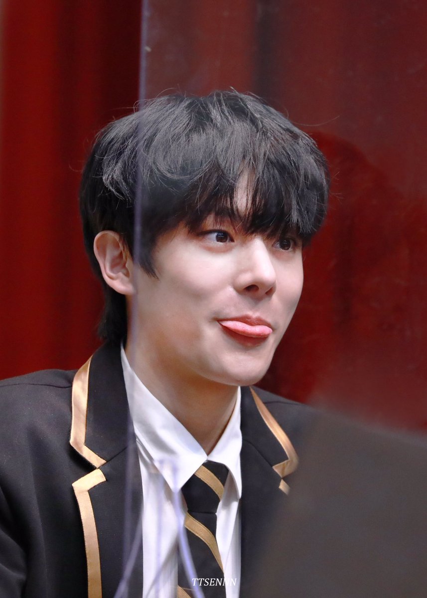 #ENHYPEN_JAKE 
#JAKE #제이크 
<a href="/ENHYPEN_members/">ENHYPEN</a>