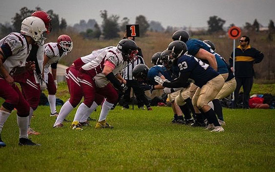 Os <a href="/goldenbulls/">Golden Bulls</a> derrotam os Troyanos e mantêm invencibilidade na temporada 2021 da <a href="/LUFAOficial/">LUFA🏈</a>. 🏈🇺🇾 futebolamericanobrasil.com/golden-bulls-d…