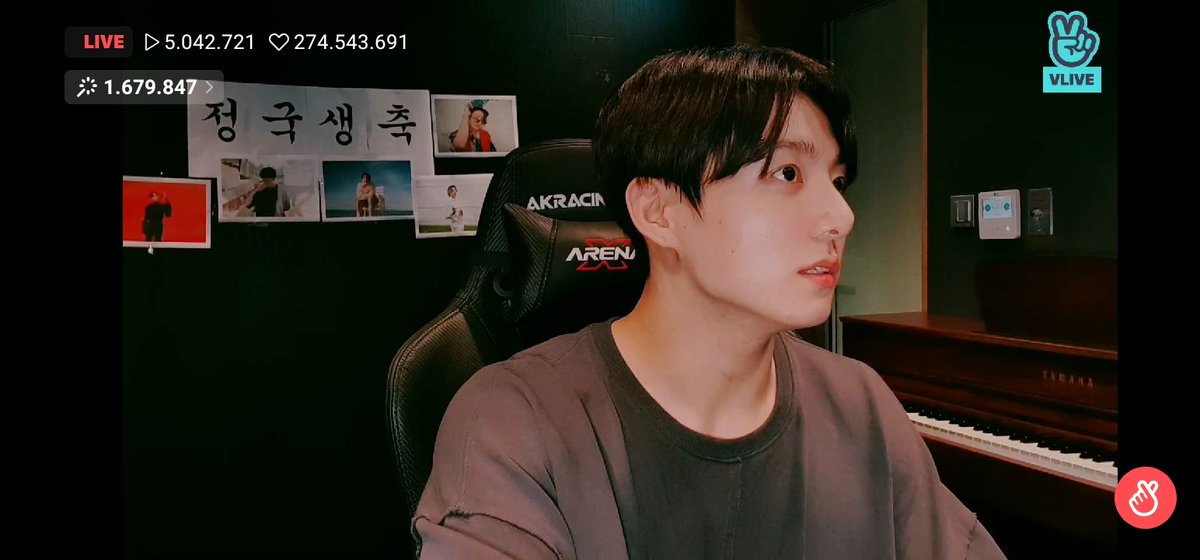 dayrdk's tweet photo. first verse lagunya jungkook

for every day i miss you
for every hour i need you
for every minute i feel you
for every second i want you

#BTS #JungkookDay #Jungkook @BTS_twt https://t.co/84xVhMZhau