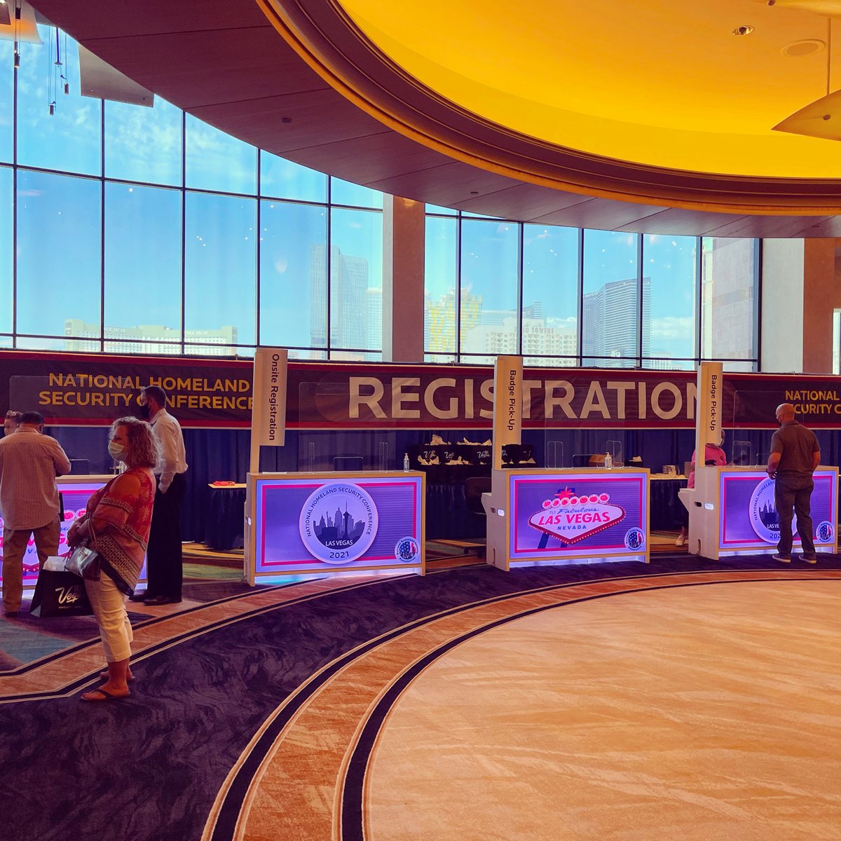 SummitET's tweet image. Our #experts are ready for a full day at the National #HomelandSecurity Conference in sunny #LasVegas. Stop by booth 409 this evening for some swag! 
****
#vegas #emergencypreparedness #emergencymanagement #uasi #preparedness #NHSC2021