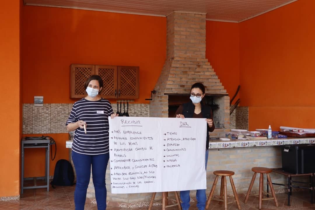 itaipuparaguay's tweet photo. #DIAFPA Unas 28 mipymes de Canindeyú, San Pedro, Alto Paraná y Caaguazú recibieron capacitación en educación financiera. Este programa es financiado por ITAIPU y apunta al fortalecimiento de la producción y comercialización agrícola.
Leé más 👉 https://t.co/K5CsNb4sdF https://t.co/rFMzQDaTvt