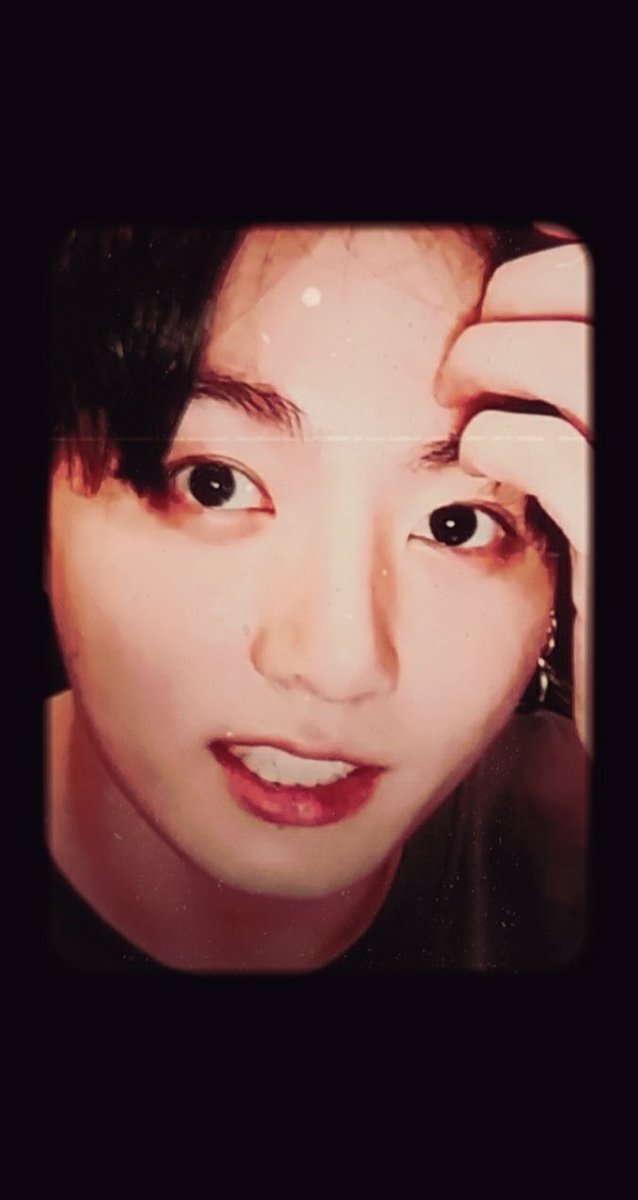 Neoneo62336827's tweet photo. He's chooooo CUTE🥺
#BTS_twt #JungkookDay #JungkookBirthday https://t.co/N3gO15aRPF