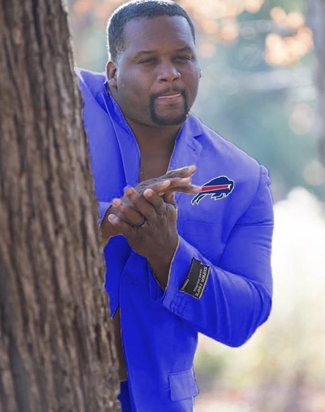 tailgate_beers's tweet photo. The Bills defense seeing Mac Jones named the starter https://t.co/WKsfaXetVk