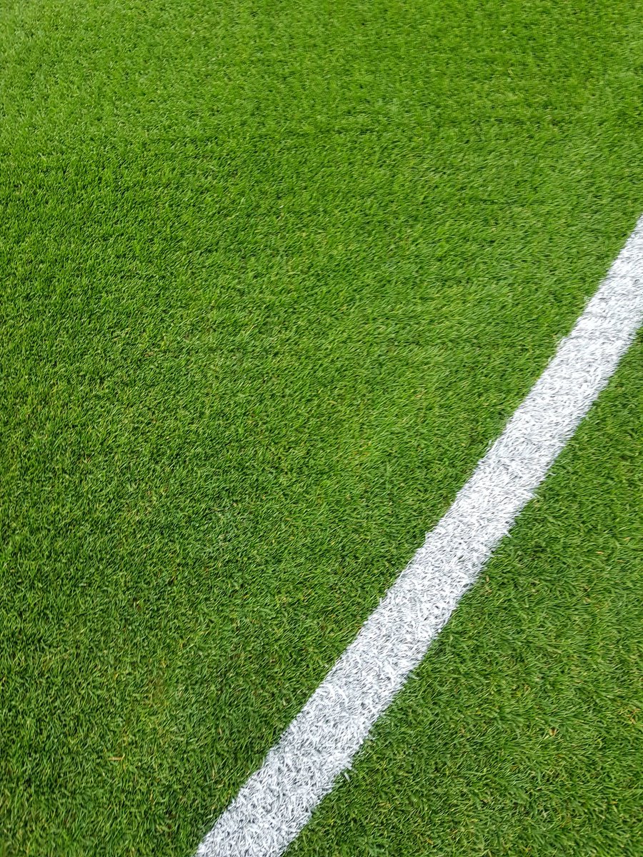 MarkCol00434599's tweet photo. Thanks   jon @J_R1994 and the boys. For using Atomic and Atom marker for 1st time for tonights match. Top team #brightlines #singlemark #3litresused @david_mcgreal @publigreensnc @Pitchworksuk https://t.co/8nUfIPtMj6