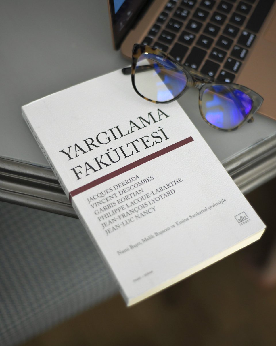 Yargılama Fakültesi, “nasıl yargılamalı” sorusu üzerinden Jean-François Lyotard felsefesinin ele alındığı beş metnin yanı sıra, Lyotard'ın bir değerlendirmesini de içeriyor.