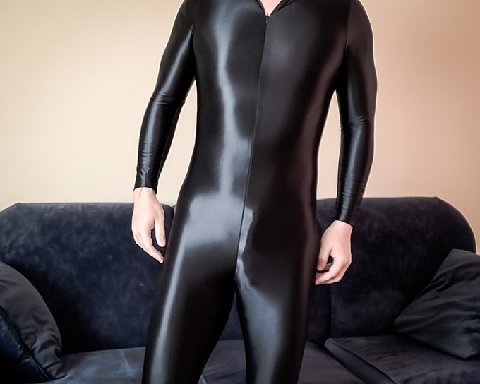 Who wants to grope my body in my black catsuit? #lycra #fetishfashion https://t.co/bJGouxxqZ8<a href="/tag/lycra"class="tags"><span>#lycra</span></a><a href="/tag/fetishfashion"class="tags"><span>#fetishfashion</span></a>