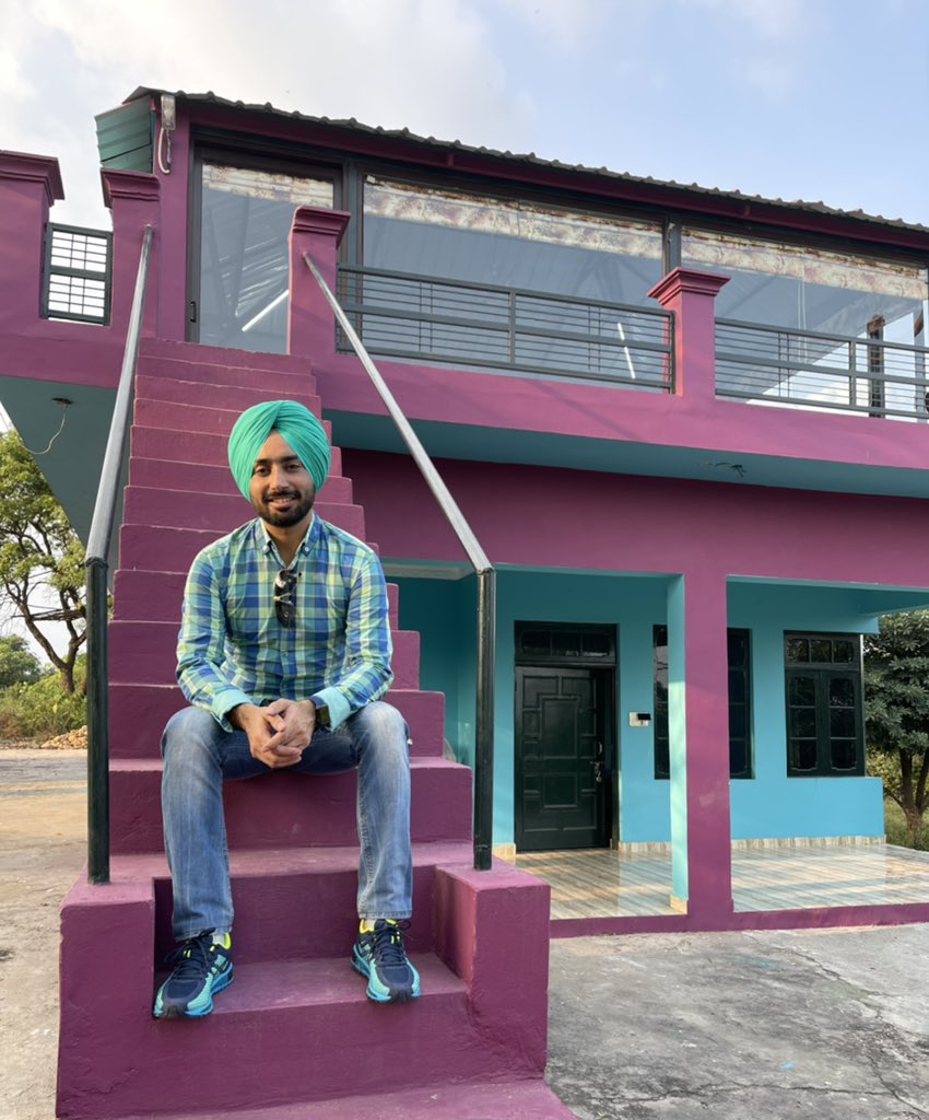 SufiSartaaj's tweet photo. Khud nu bahut khush-naseebi mehsoos hundi ey jdo’n tamaam dunya to’n #JanamDin dia’n be-shumaar mohabbati-mubarkan mildian ne! Aap sabh de inha’n bareek jazbaata’n da dilo’n Shukraana!! A hearty🤍gratitude for your immensely adoring wishes on my #birthday #31stAug #Sartaaj 🎼🙏🏻 https://t.co/9CGmdCP6hm