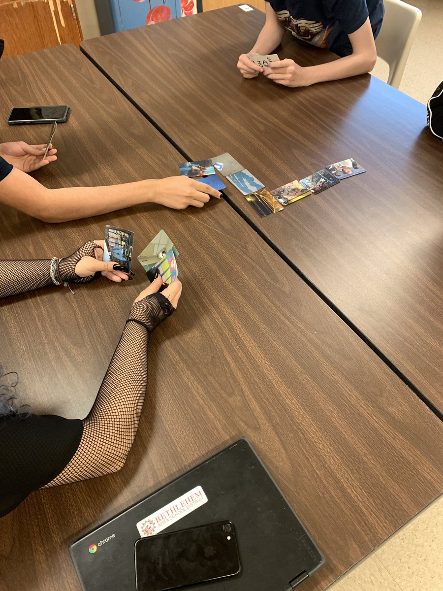 MsTooheyFHS's tweet photo. Starting the year off with some dominoes…@aperturefnd On Sight VISUAL dominoes that is! Ss describe photos &amp; find similarities with others in order to match them. It was so fun! #FHSphotography #BASDarts #BASDproud #SupportTheArts #FreedomFamily #BuildingBethlehem #PAEA https://t.co/Y6IqrfOcqT