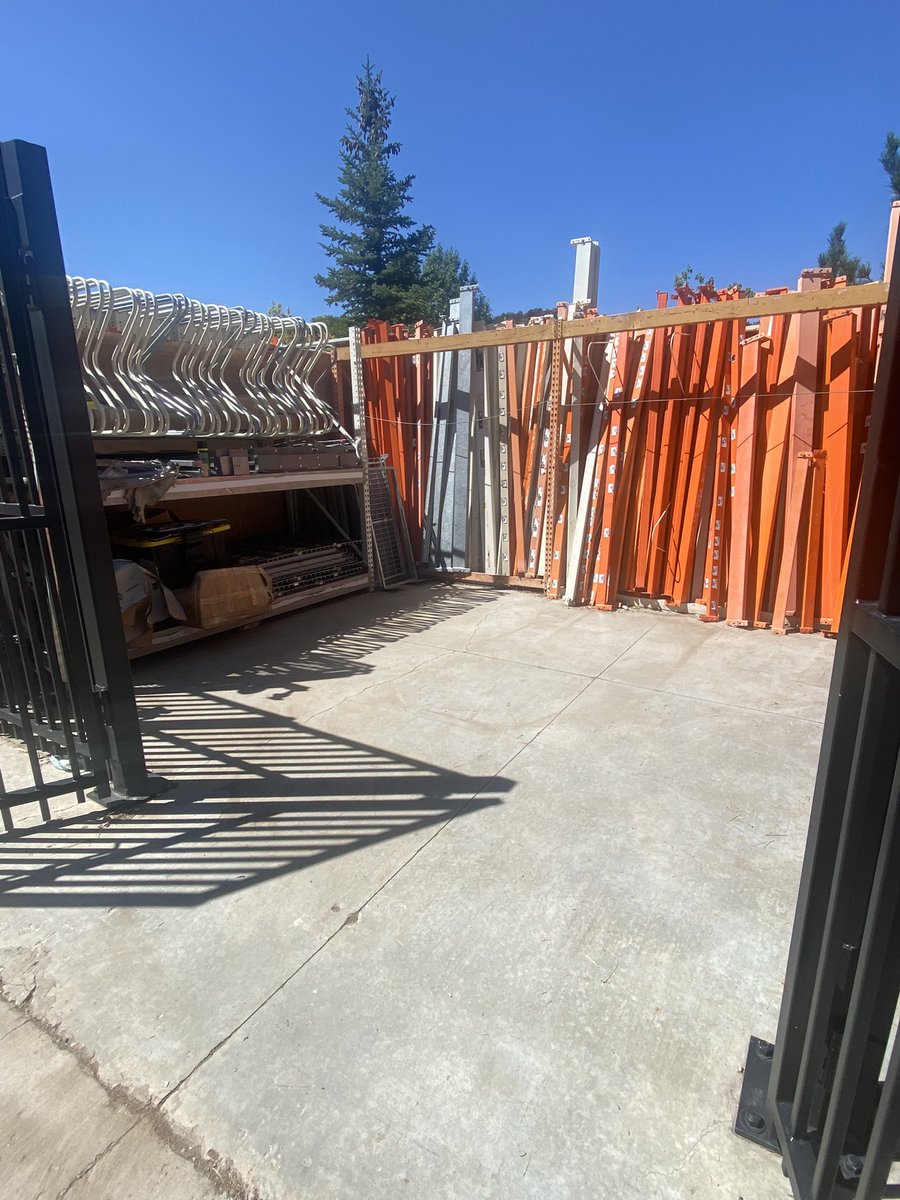 KenMcKe34668382's tweet image. Set Stores standards where is needed tidying up the fixture cage. #METSupport #StoreSuppor #StoreStandards @MattCramer179 @BFaithD94 @JustinSchleizer @MsMagieMae @WadeGunnell @MichaelChatham8 @cierraewalters1 @Mike__How @diabloredbattle @JosephL73362663