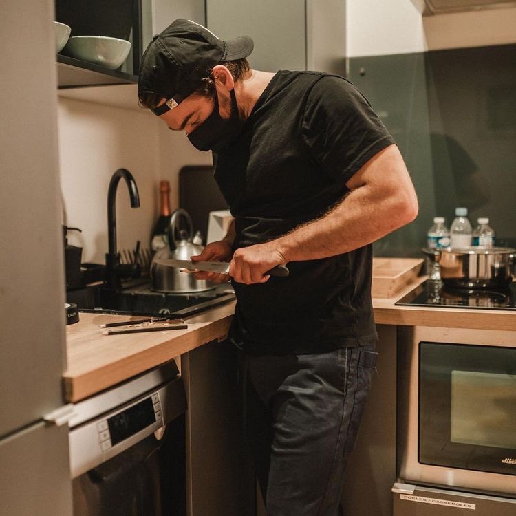 𝘛𝘪𝘮𝘦 𝘵𝘰 𝘤𝘰𝘰𝘬.