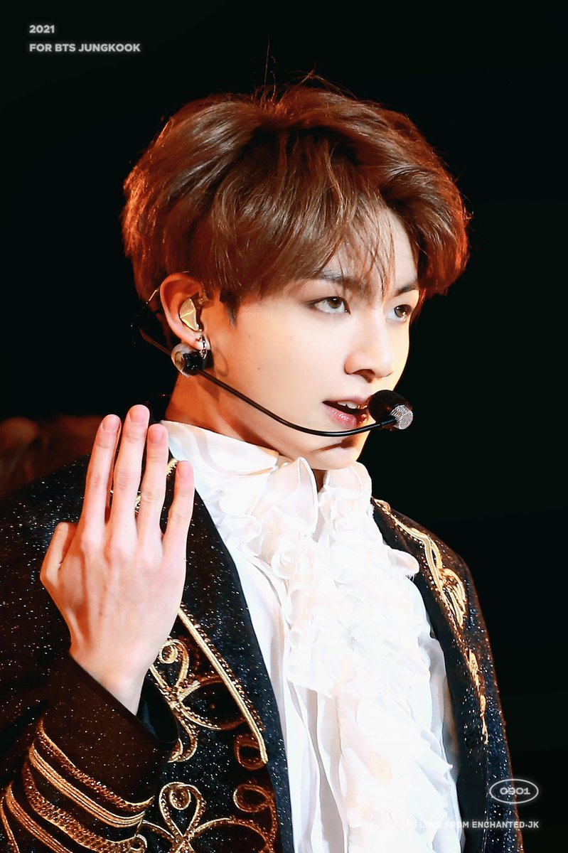 Enchanted_JK901's tweet photo. 𝘽𝙚𝙡𝙤𝙫𝙚𝙙.𝟮𝟱
➖
💜 HAPPY JUNGKOOK DAY 

#HappyJungkookDay
#HappyBirthdayJungkook
#정국 #JUNGKOOK #BTS @BTS_twt https://t.co/tXaVFHCsJz