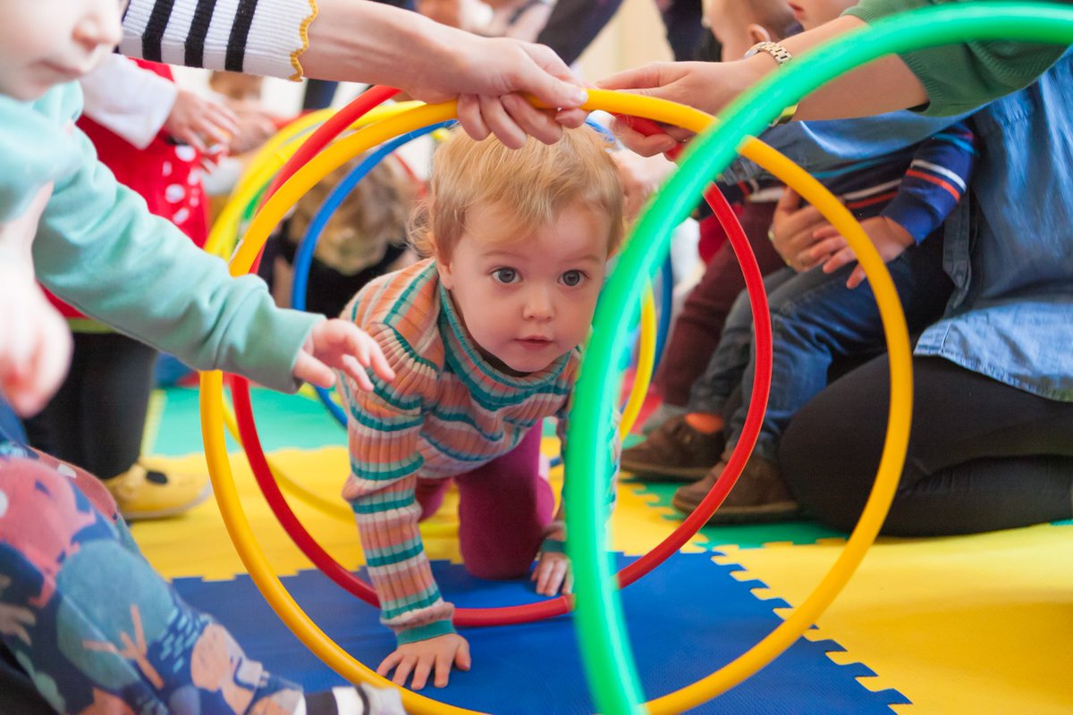 Rhythm Time classes for September are filling up quickly 😃 Don't let the summer pass and then realise you've forgotten to book your class!

Classes every Thursday 
Toddler – 9:30am
Baby – 10:15am 
Baby – 11:00am

To book call Frances on 01270 884583

#SK9 #Cheshire #AlderleyEdge