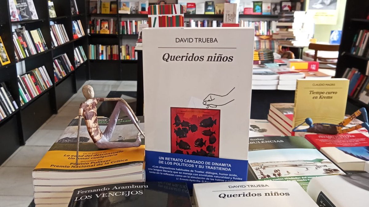 Lo nuevo de #DavidTrueba, #ManuelVilas, #BohumilRabal, #PaulAuster, #NaomiKlain y #RebeccaStefoff, #GonzaloHidalgoBayal, #EnriqueAndrésRuiz, #MiguelMartínezdelArco y #DanielGuebel, ya en las mesas de novedades. Y en nuestra tienda online: librerialabuenavida.es 
¡Vaya día!