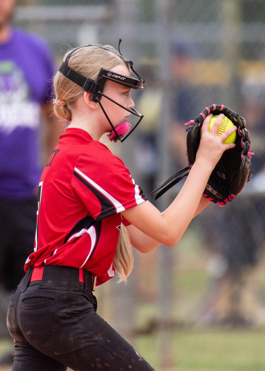 MrsMackeyKlein's tweet photo. This @FoxKISD CUB talked about being in the PIT in softball, and needing to work on her sliding and pitching. When students take ownership and reflect on what they are learning and action steps to succeed, they are showing what it means to be a #visiblelearner. @kitacombs https://t.co/jHHj2FNEOC