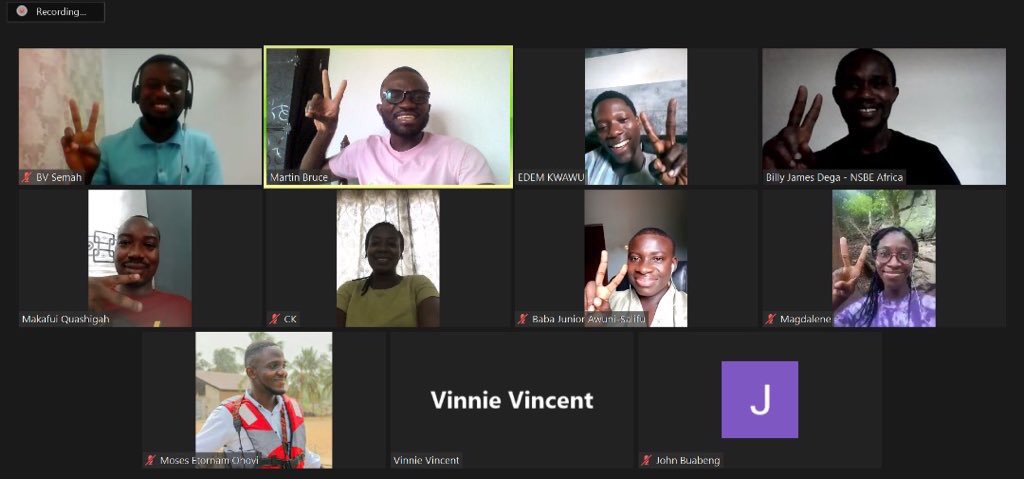 youngatheartgh's tweet photo. We were excited to engage with volunteers through #Voluconnect over the weekend! On #TeamTuesday we celebrate all our selfless volunteers who have spearheaded several literacy outreaches across Ghana. You are pivotal to the work we do and we are grateful to have you all! https://t.co/Yv8V9jYOKd