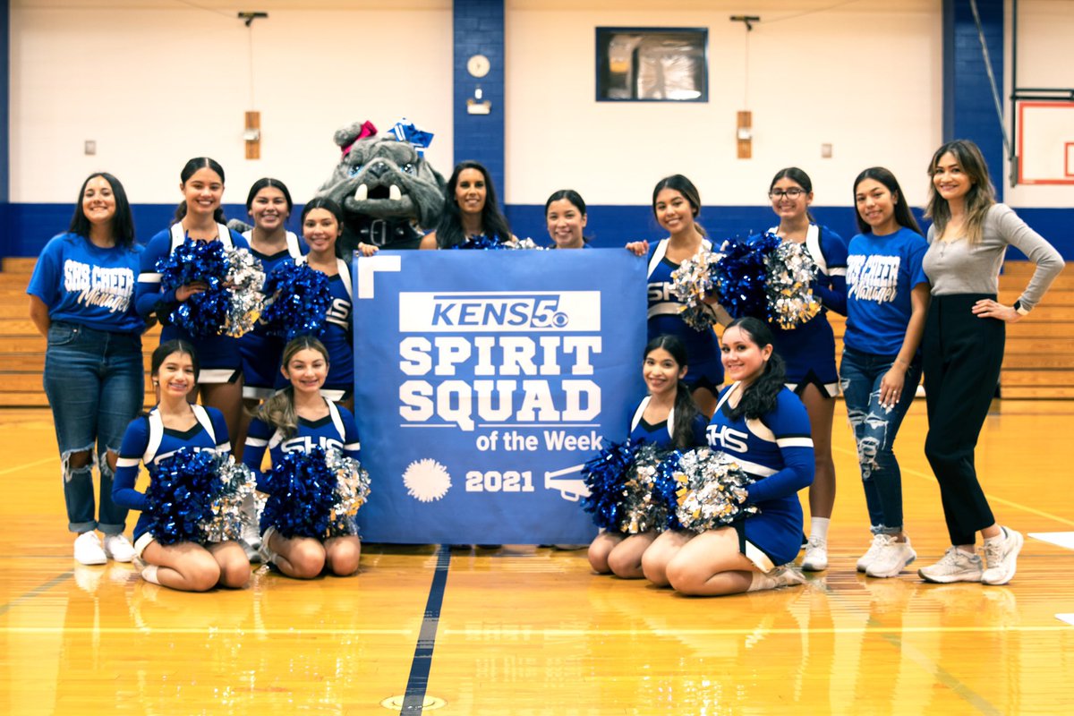 EricaKirtides's tweet image. This week kicks off our new segment #spiritsquadoftheweek! And the Somerset Bulldogs are the first to represent! Make sure to tune into @KENS5 TONIGHT at 10pm to see how this small community has big heart! 💙📣 #BulldogNation #SHSCheer @SomersetAth1 @somersetisd