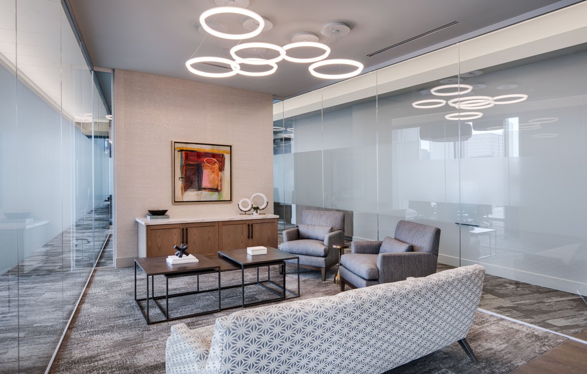 Last week we joined our client ServisFirst in celebrating the grand opening of their new regional headquarters in Nashville, TN. The branch, located in Broadwest Towers, is a 22,000 square foot facility completed by our Client Services group.

#BLHI #BuildAnythingAnywhere