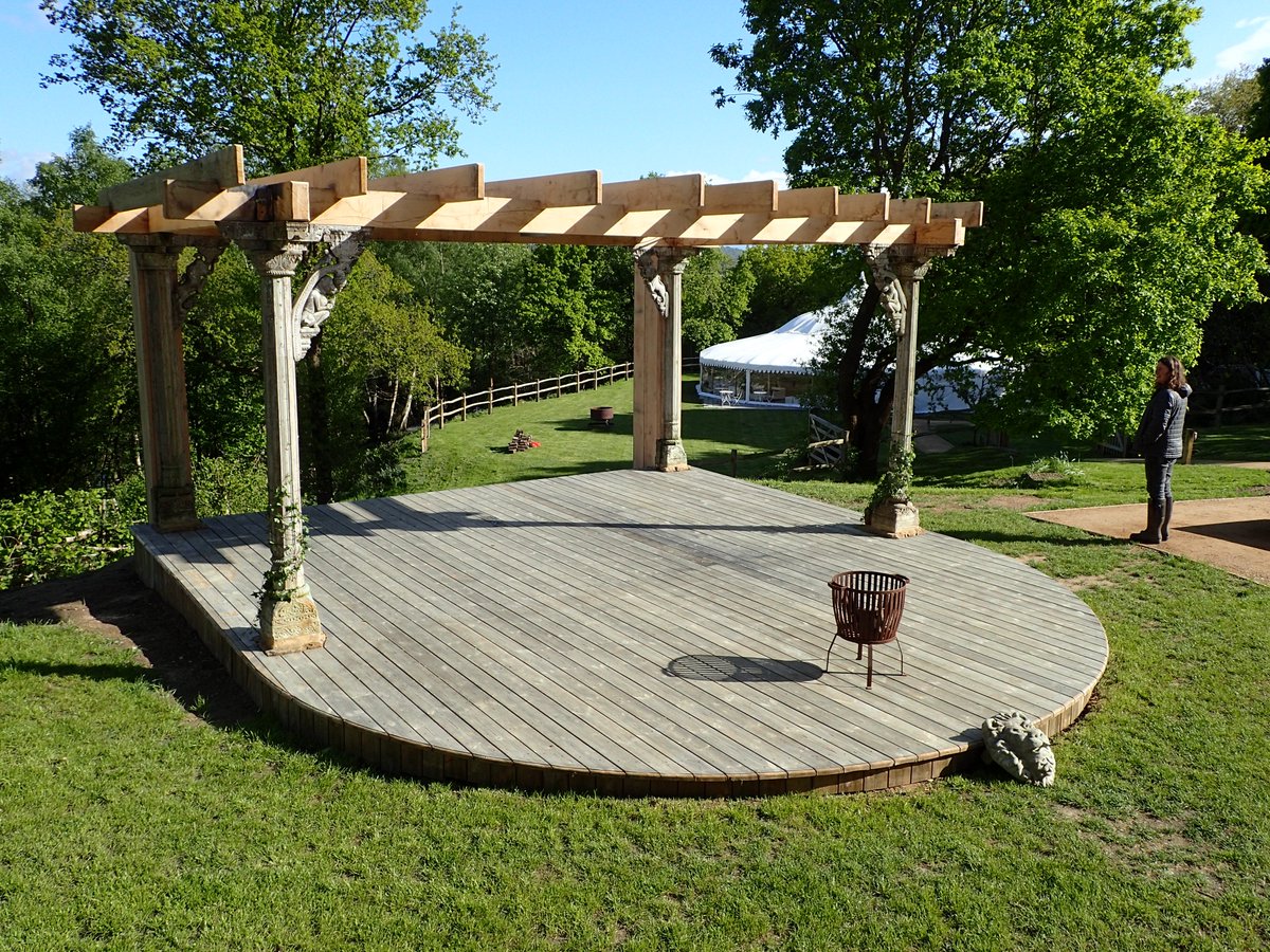BrooksUKltd's tweet photo. Take a look at this @kebonywood Scots Pine decking taking center stage at this incredible performance space.

Our customers continue to amaze us with their creations, and this project dubbed ‘The Beacon’ fully justifies this. https://t.co/D0JH5n5KHB