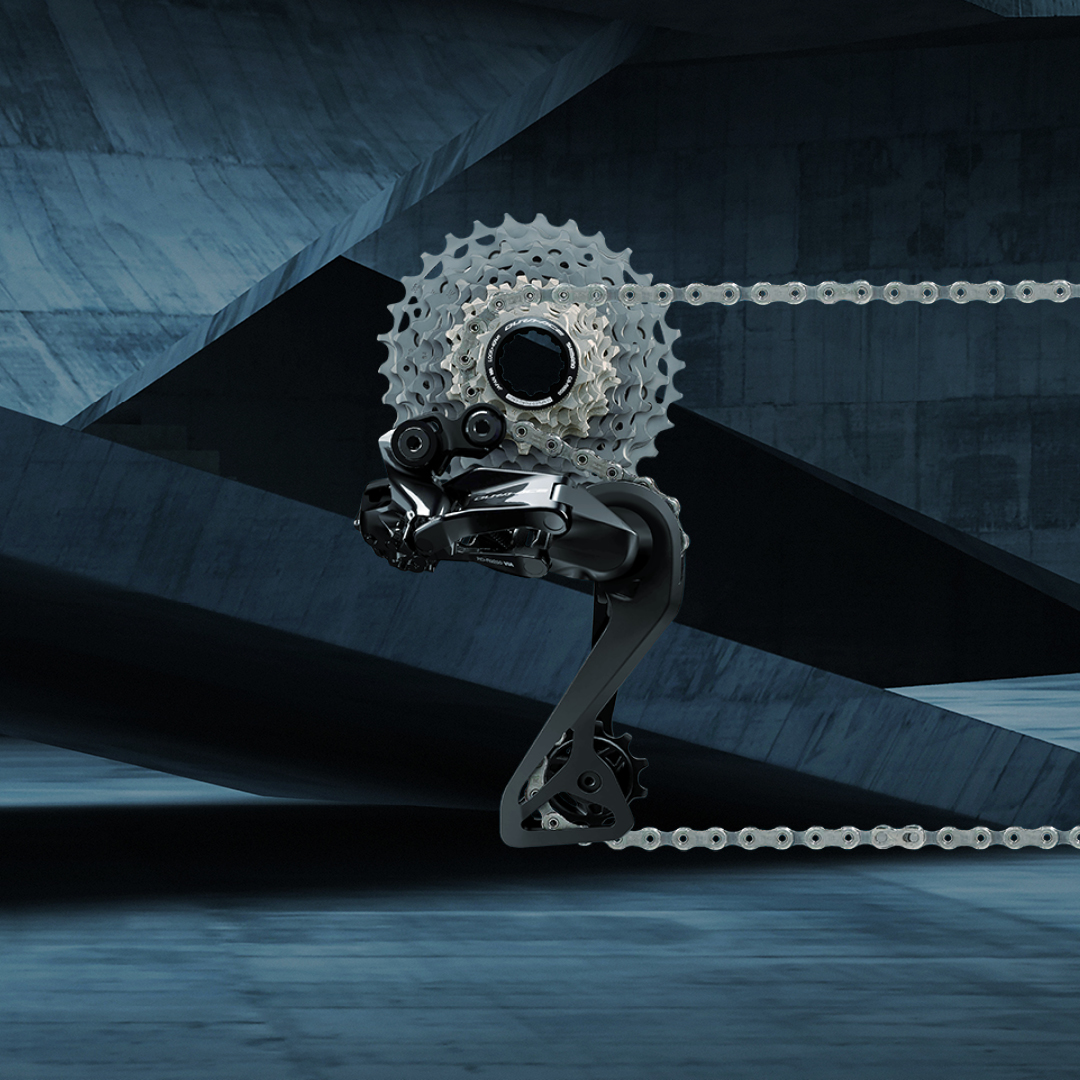 We took years to give you seconds. Find out how we drew on the Science of Speed to bring you this extraordinary next-gen road group. Visit the link to learn more about the all-new DURA-ACE! fal.cn/3hQCY 🔗 #ShimanoRoad #DURAACE