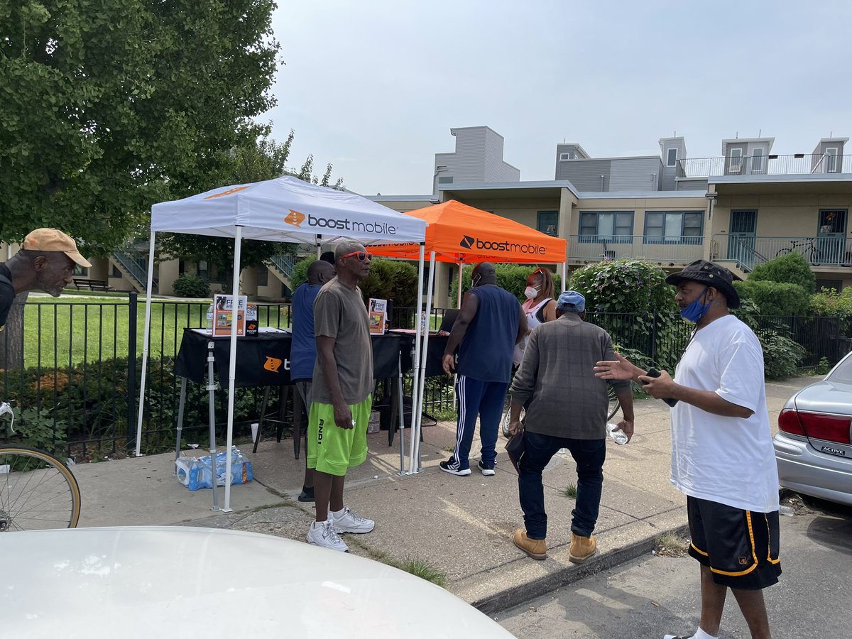 #Philly #FREE #Internet at Point Breeze senior housing today. Tell NO ONE 🤫⚡️🛒💨 #TuesdayTreasure #EBBP #thevipwireless #TopAtlanticSquad