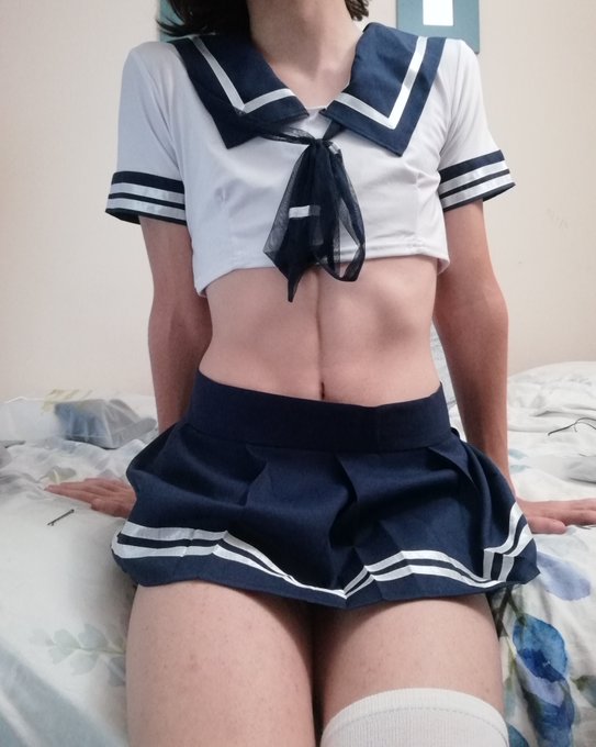 1 pic. Oh you want to see the color of my pantie?? S-sure ?
#nsfw #femboy #twink #crossdresser https://t