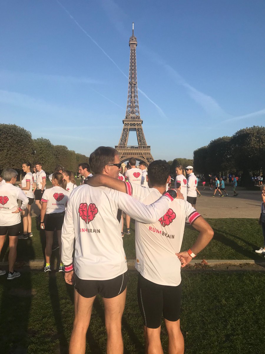 rvdwalle's tweet photo. Weekend van 9-10 oktober. Parijs. We deden het al twee keer. Twee keer was het top.

Wat, waarom, voor wie, hoe?
👉 https://t.co/MWrrCJctW6

Enfin, #run4brain https://t.co/AgNNX23S45