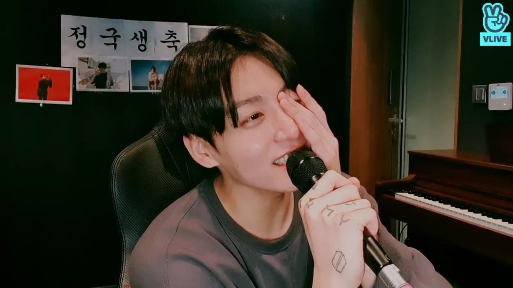 Naekookieee's tweet photo. HAPPY BIRTHDAY LOVE💜 IM SO PROUD OF HOW FAR YOU'VE COME. I'M FOREVER GREATFUL THAT I FOUND YOU BOYS, I FOUND YOU INY LIFE. THANK YOU FOR THE POSITIVITY YOU ALWAYS SPREAD  AND FOR BEING A KIND HEARTED PERSON.  I LOVE YOU SO SO MUCH BORAHAE💜 
#HAPPYBIRTHDAYJUNGKOOK 
#BTS_twt https://t.co/gmbQhnHHRP