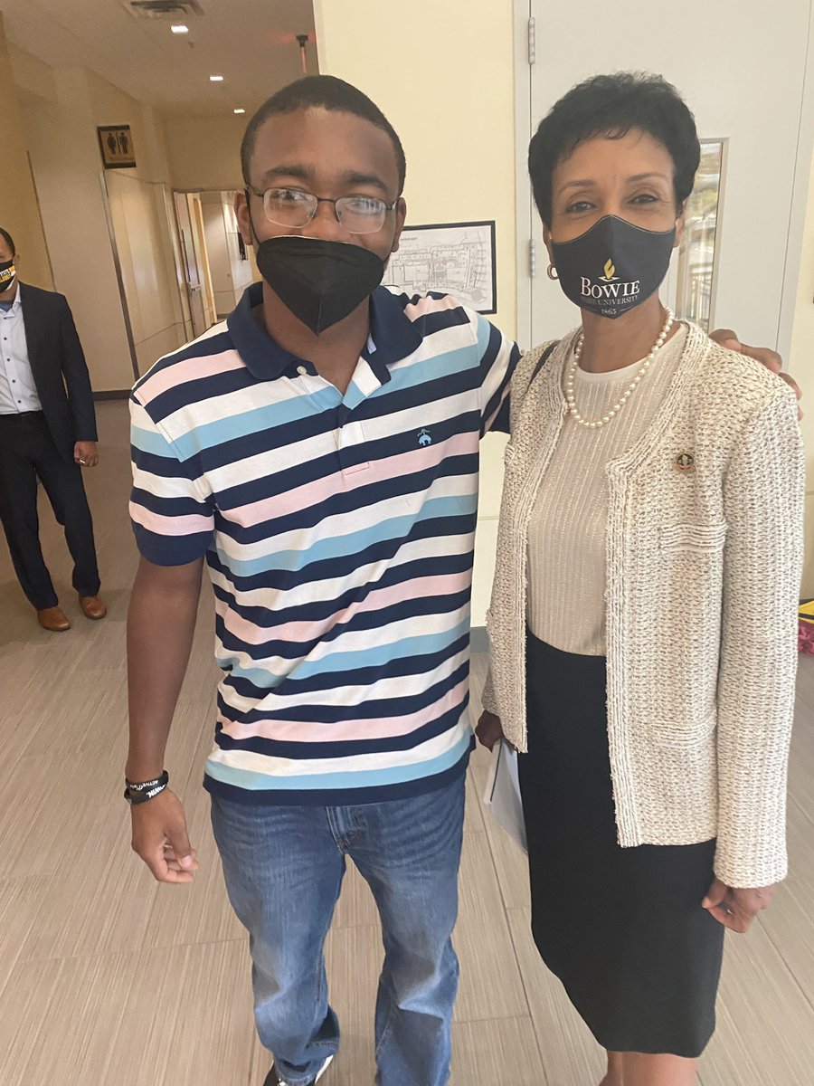 sportsfanaticEC's tweet image. Back on campus to assist with #NSO and got a chance to meet @BowieState @PresBreaux @MyHBCU @Hawkins4PGC @PGCCJJ1974 @JackandJillInc #Highlight #BowieBOLD #sportsfanaticEC