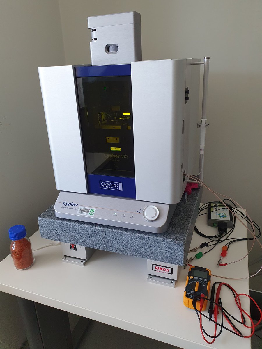 JJBuzolic's tweet photo. My #PhD involves #AtomicForceMicroscopy.

Like an old record player, a tip runs along a surface to record images &amp; can study the structure &amp; properties of solvents &amp; salts to improve the #sustainability of lubricants &amp; electrolytes in industry.

@UWAresearch @ProfRobAtkin #SDGs https://t.co/l3NZzybTTb