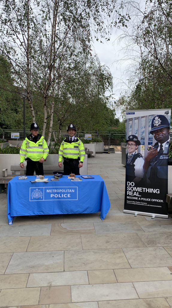 MPSRegentsPark's tweet image. Come and visit it our information stand at The Francis Crick Institute with @MPSStPanSomers - Complete our survey to shape how we police in the future in your community. #Listen