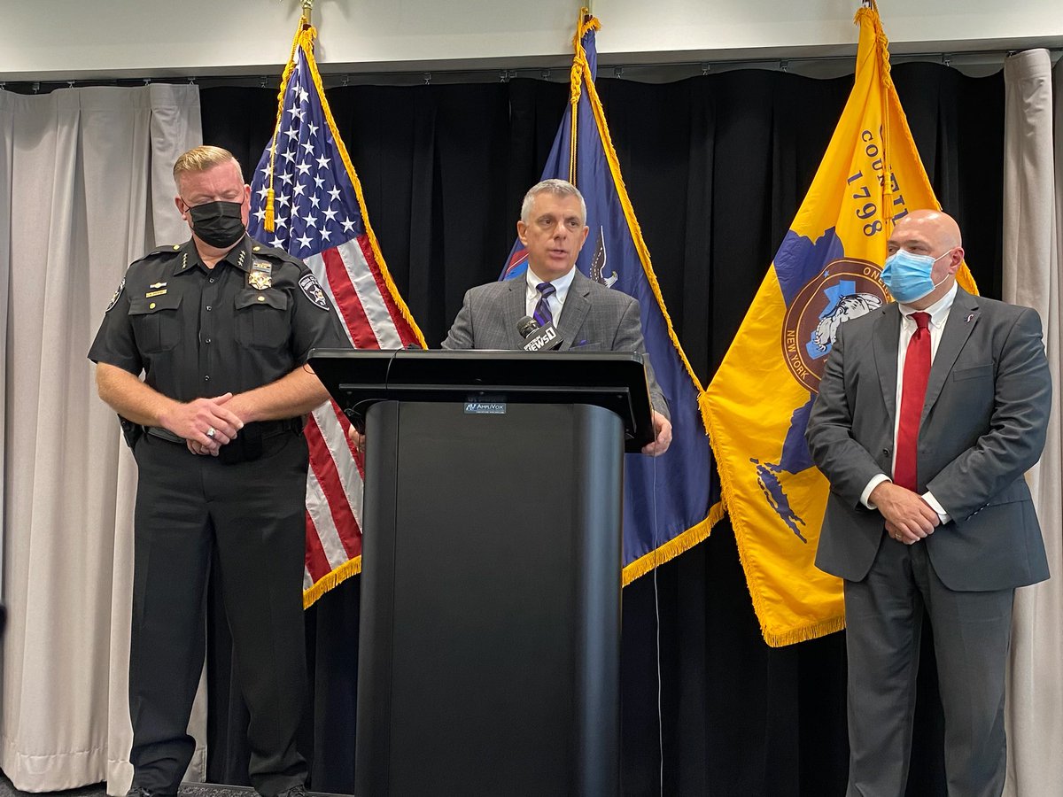 AJPicenteJr's tweet photo. In honor of #InternationalOverdoseAwarenessDay, the #OneidaCounty #OpioidTaskForce launched a new website (https://t.co/8AVqgsb9Cg) & announced street engagement teams & emergency #Narcan cabinets aimed at preventing overdose deaths. For more info: https://t.co/DZgTXl6yIo. https://t.co/jLoud6XN0q