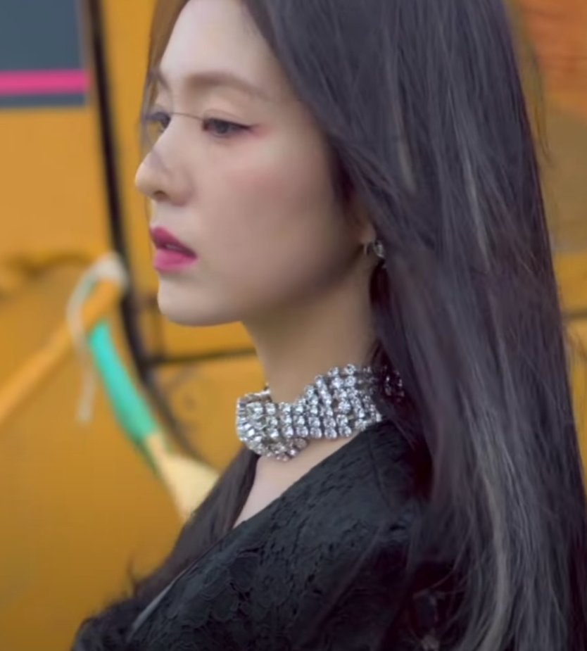picsofirene's tweet photo. irene is a work of art, the details of her beauty blows my mind. https://t.co/3byCOkz5M1