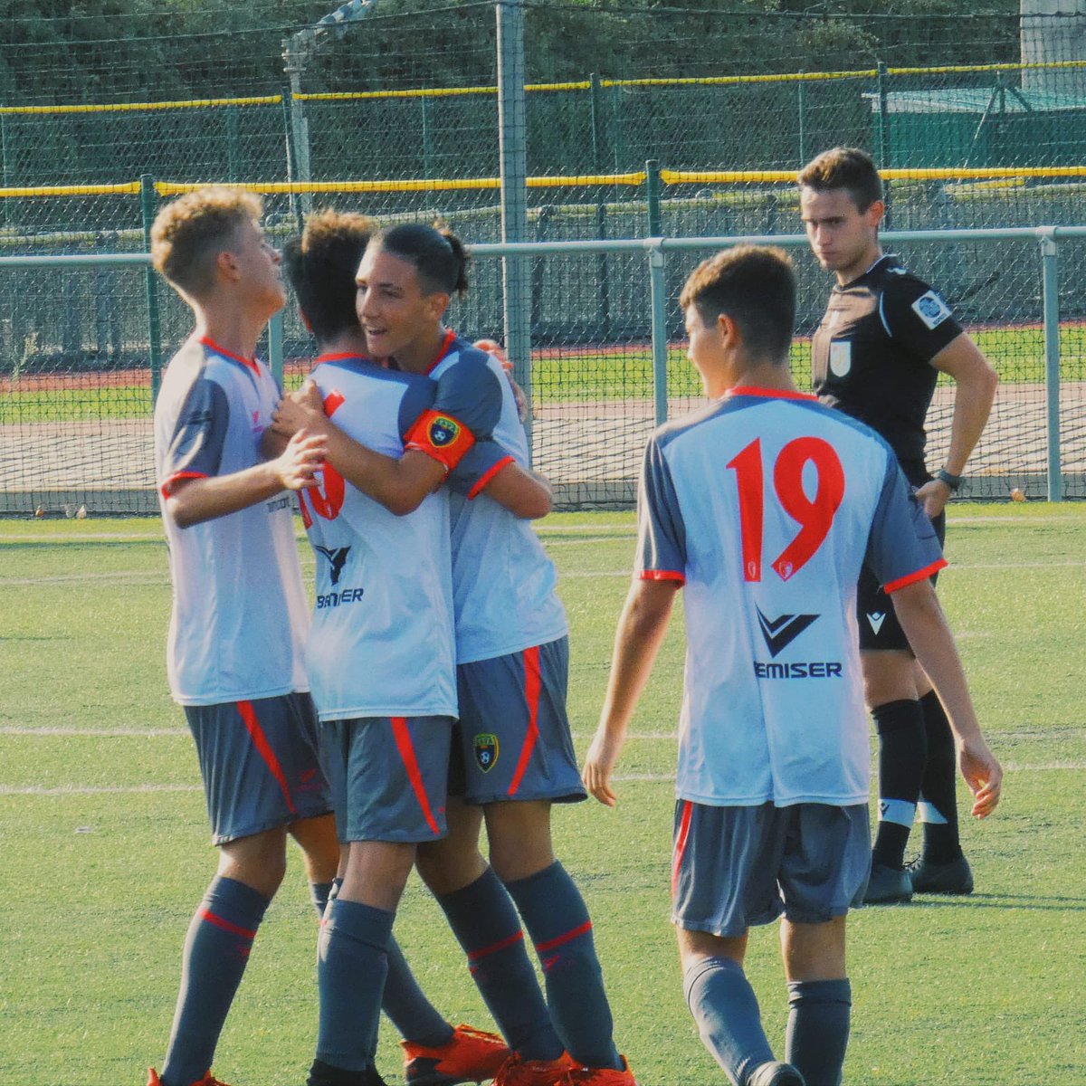 Muyyy buenas sensaciones de equipo en los 2 partidos de este finde (+3⚽️) seguimosss!!! 💪🏼💪🏼💪🏼

@efgava 
#futbolbaseespaña #futbolbase #futbol #campus #futbolista #soccer #goal #killer #tiburonlamuela