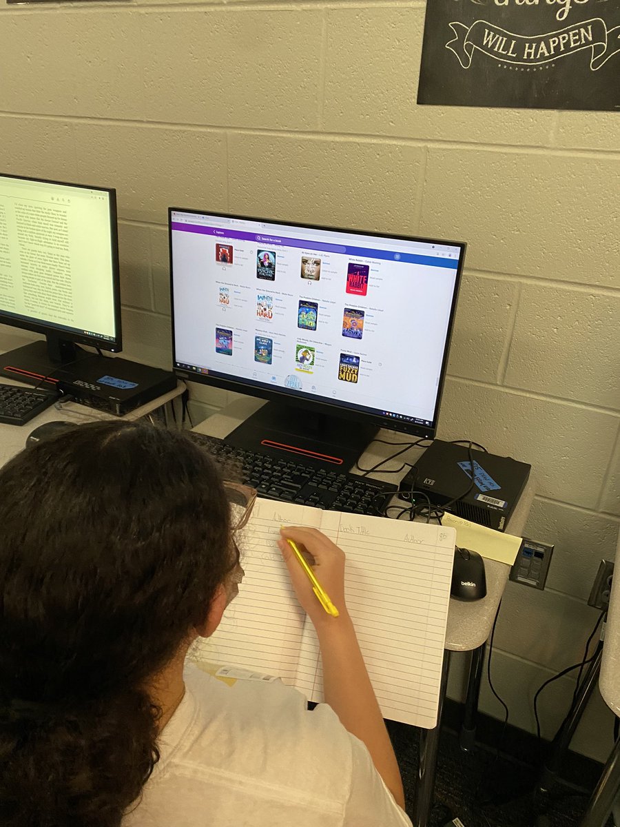 CMohning's tweet photo. The 8th grade @Dean_CFISD Mustang readers were finding ebooks they might want to read. #bookbrowsing #books #readinglife @CFISD_RWcoach @KelliMColeman1 https://t.co/5kwD9MJ1tr