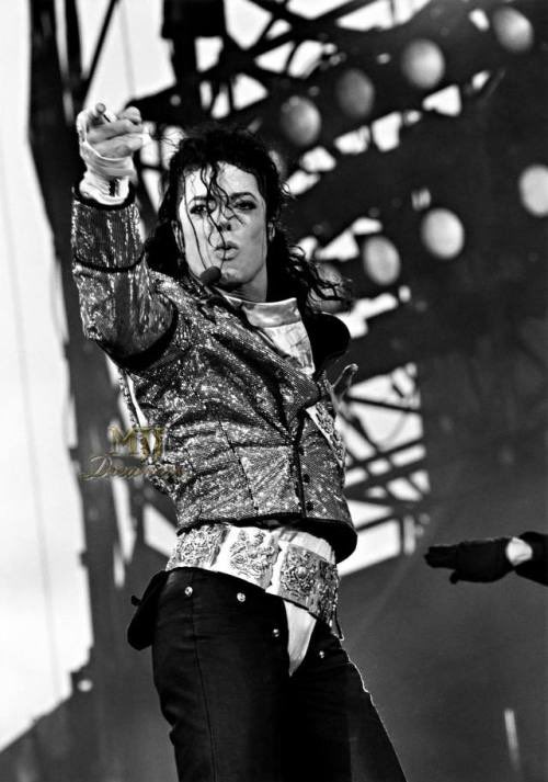 XSCAPE tweet media