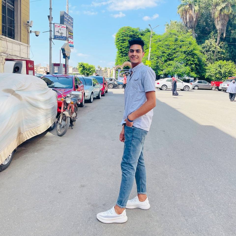 الشبعان بيخدم الكل. الجعان بيخدم اللى بياكله 👌