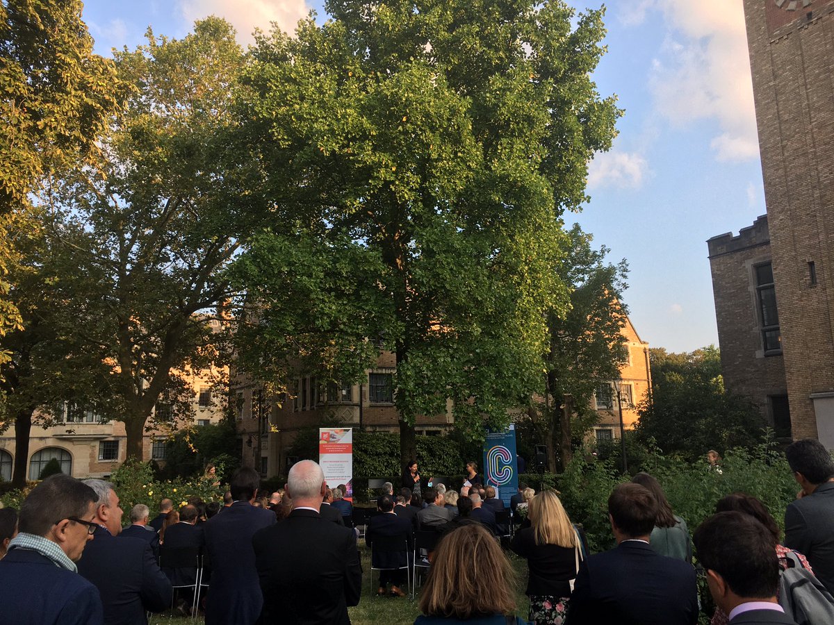 Garden party de <a href="/AEFeduc/">AEF Enseignement scolaire</a> <a href="/AEFsuprecherche/">AEFsuprecherche</a> en présence de Mme la Ministre <a href="/VidalFrederique/">Frédérique Vidal</a>, dans le cadre très agréable de la Cité Universitaire.