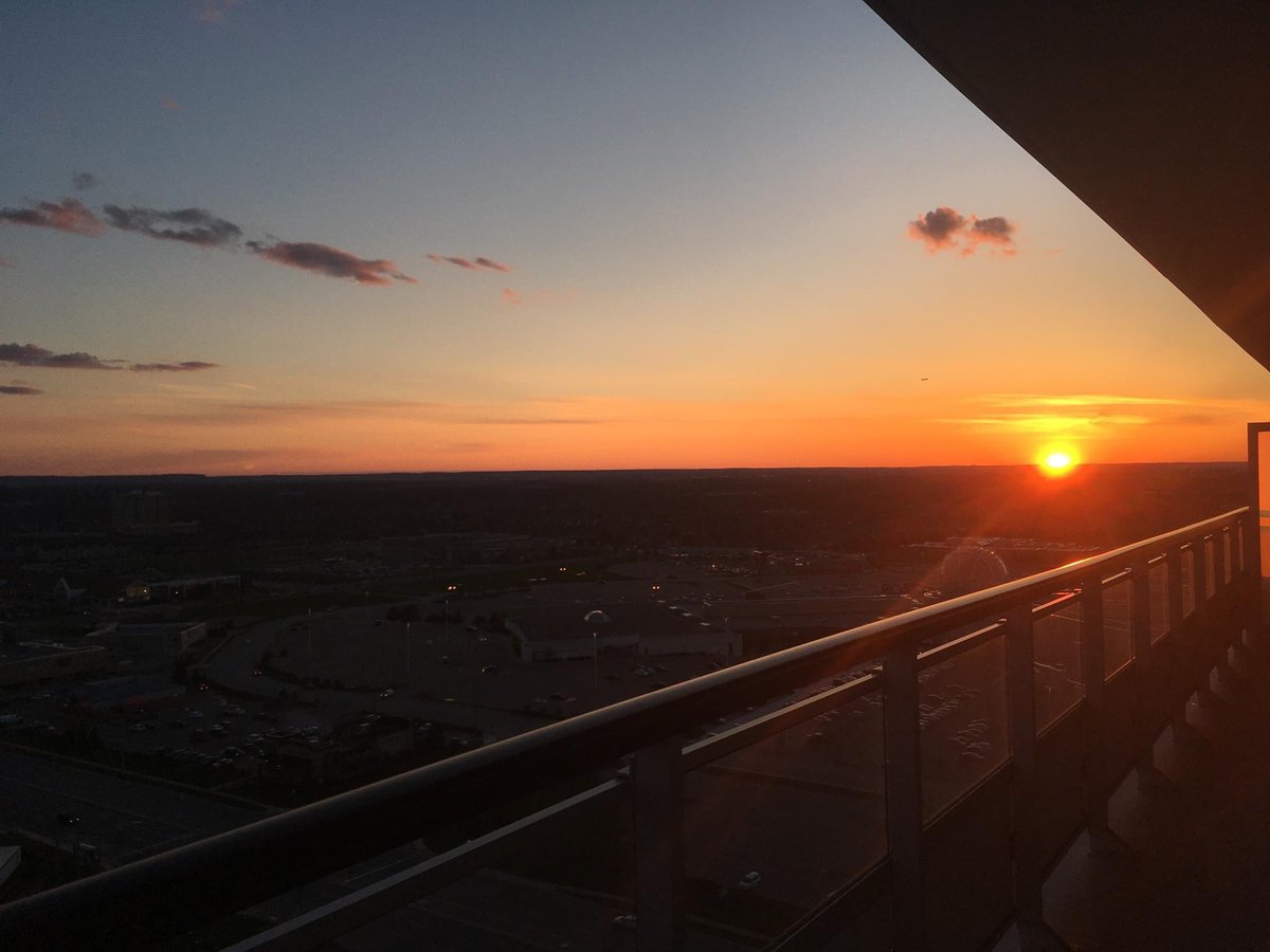 maggiestoch's tweet photo. This view is for sale! Imagine evenings and mornings on the balcony! ☀️ ⛅️ 🌧 Ping me to experience yourself. https://t.co/xBZC0RnCof