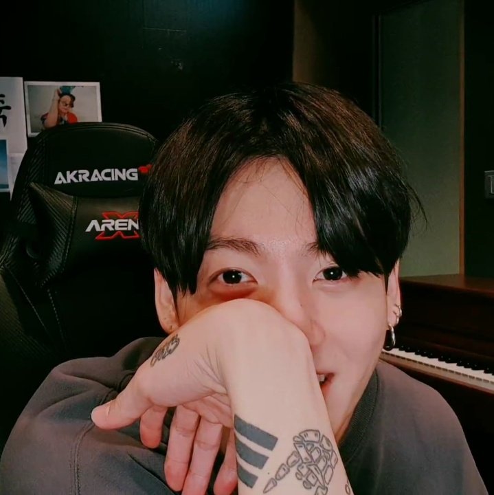 jungsopesz's tweet image. sou tchubiraum daum daum por ele