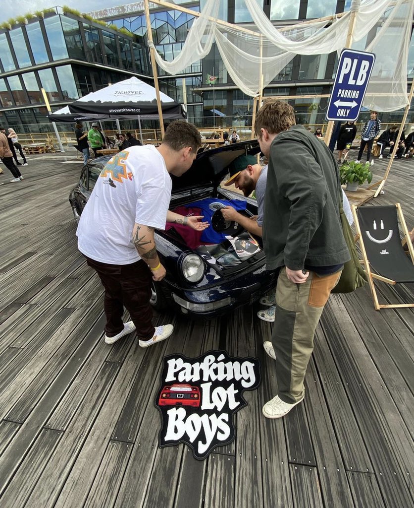 S/O <a href="/themagcz/">THE MAG</a>