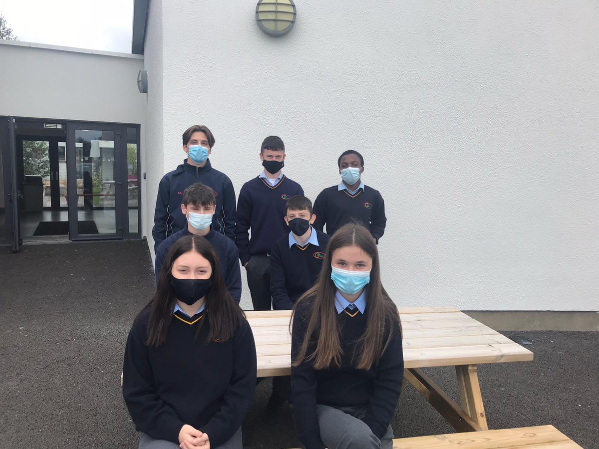 SChonglais's tweet photo. Great to see our 6th years again at Scoil Chonglais here are some of our students settling back in to life at school. Welcome back #BacktoSchool2021 #EverySuccess https://t.co/cRpDUJOTBs