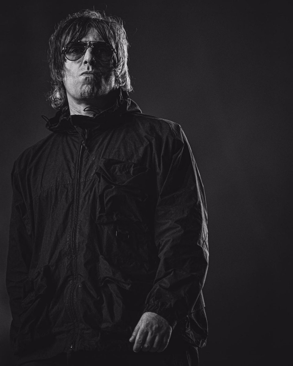 Brits & Pieces (@britspieces) on Twitter photo 💥Competition💥
I’ve teamed up with gig photographer @rickyatterby to give away this amazing A2 print of <a href="/liamgallagher/">Liam Gallagher</a> at this years <a href="/OfficialRandL/">Reading & Leeds Fest</a>. Ricky will even sign it!
To enter, follow us both, retweet and comment below with #liamleeds
Draw Sun 9pm 💥Competition💥
I’ve teamed up with gig photographer @rickyatterby to give away this amazing A2 print of <a href="/liamgallagher/">Liam Gallagher</a> at this years <a href="/OfficialRandL/">Reading & Leeds Fest</a>. Ricky will even sign it!
To enter, follow us both, retweet and comment below with #liamleeds
Draw Sun 9pm