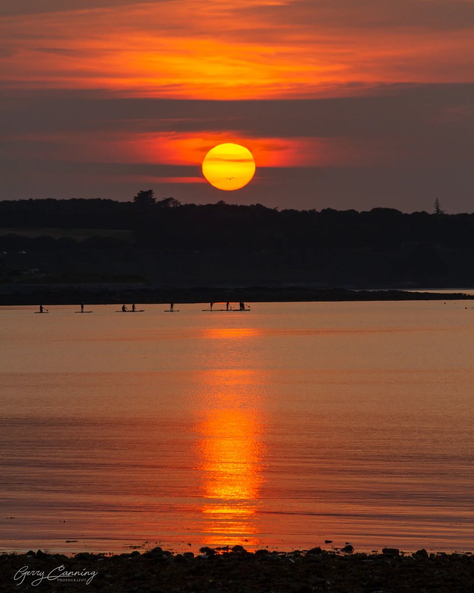 Sunset in Skerries last Saturday.

#skerriesharbour #skerries #sunsetphotography #sunsetlover #paddleboards #paddleboarding #canon7D #sigma70300 #vanguardtripod #dublinexplore #tripodpodcast #thefullirish_ #the_full_irish_ #instaireland #insta_ireland #lovindublin #loveireland