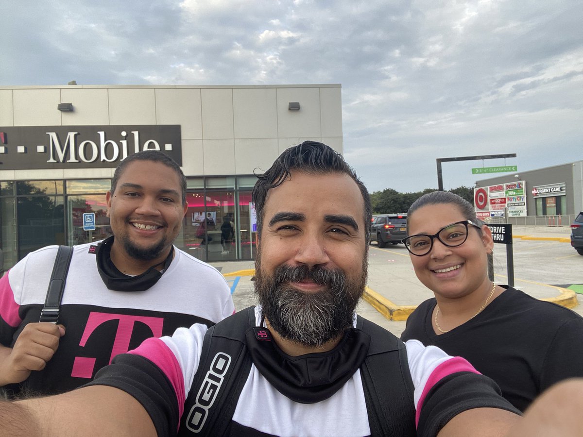 El_Beasto_Supremo! (@beastosupremo) on Twitter photo Great Visit with the Newest Member of the #NORTHBEAST team! Welcome to the All stars <a href="/Jojo_Cruz2/">Joanna Cruz</a> !! <a href="/Samir_fl/">Samir Boulos</a> <a href="/wwhiteheadiii/">Will Whitehead</a> <a href="/AmrWahba1080/">Amr Wahba</a> <a href="/Funch11/">Bill Funcheon</a> <a href="/bfergftw/">Brandon Ferguson</a> Great Visit with the Newest Member of the #NORTHBEAST team! Welcome to the All stars <a href="/Jojo_Cruz2/">Joanna Cruz</a> !! <a href="/Samir_fl/">Samir Boulos</a> <a href="/wwhiteheadiii/">Will Whitehead</a> <a href="/AmrWahba1080/">Amr Wahba</a> <a href="/Funch11/">Bill Funcheon</a> <a href="/bfergftw/">Brandon Ferguson</a>