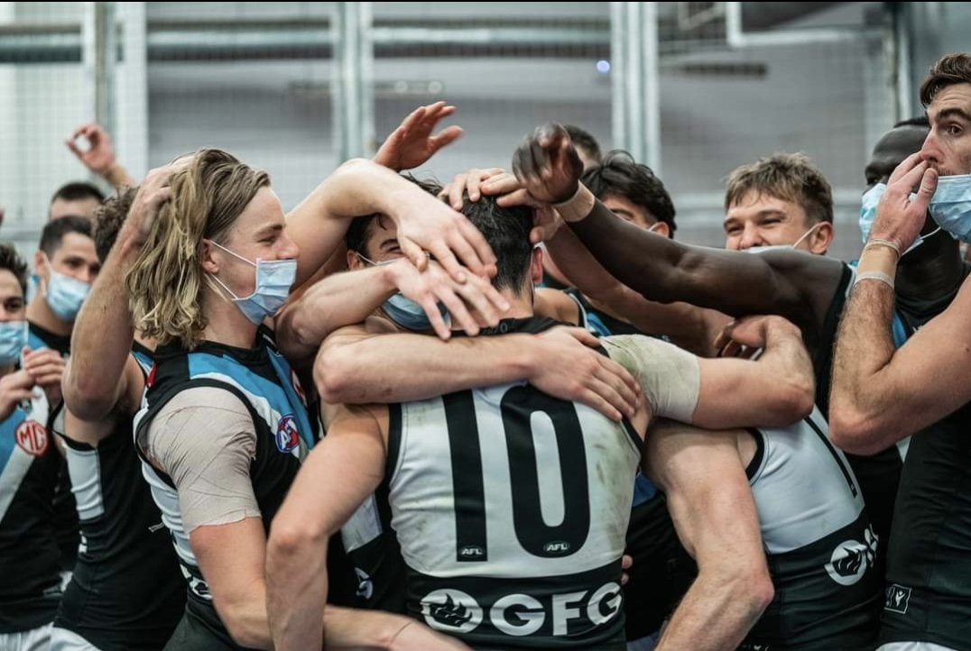 anthonyalesiani's tweet image. 10 days to go @PAFC 🍐 #prelim