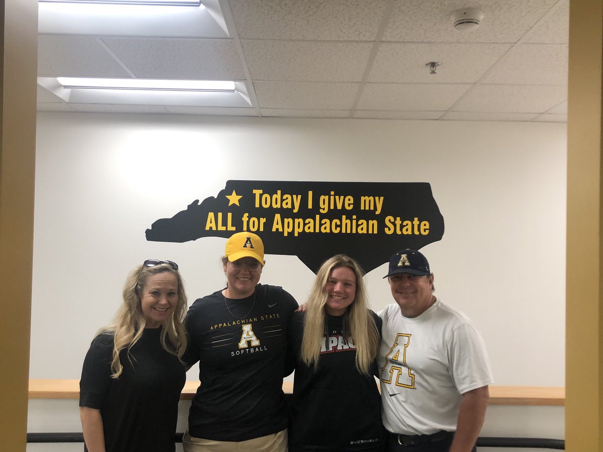 KKardash_2022's tweet photo. I’m very excited to announce I am going to continue my academic and softball career at Appalachian State University! I want to thank my parents and coaches for all they have done for me!!  Thank you to @slis23, Coach Showalter and  @coach_ruechel for the opportunity! https://t.co/25ifXfbVlT