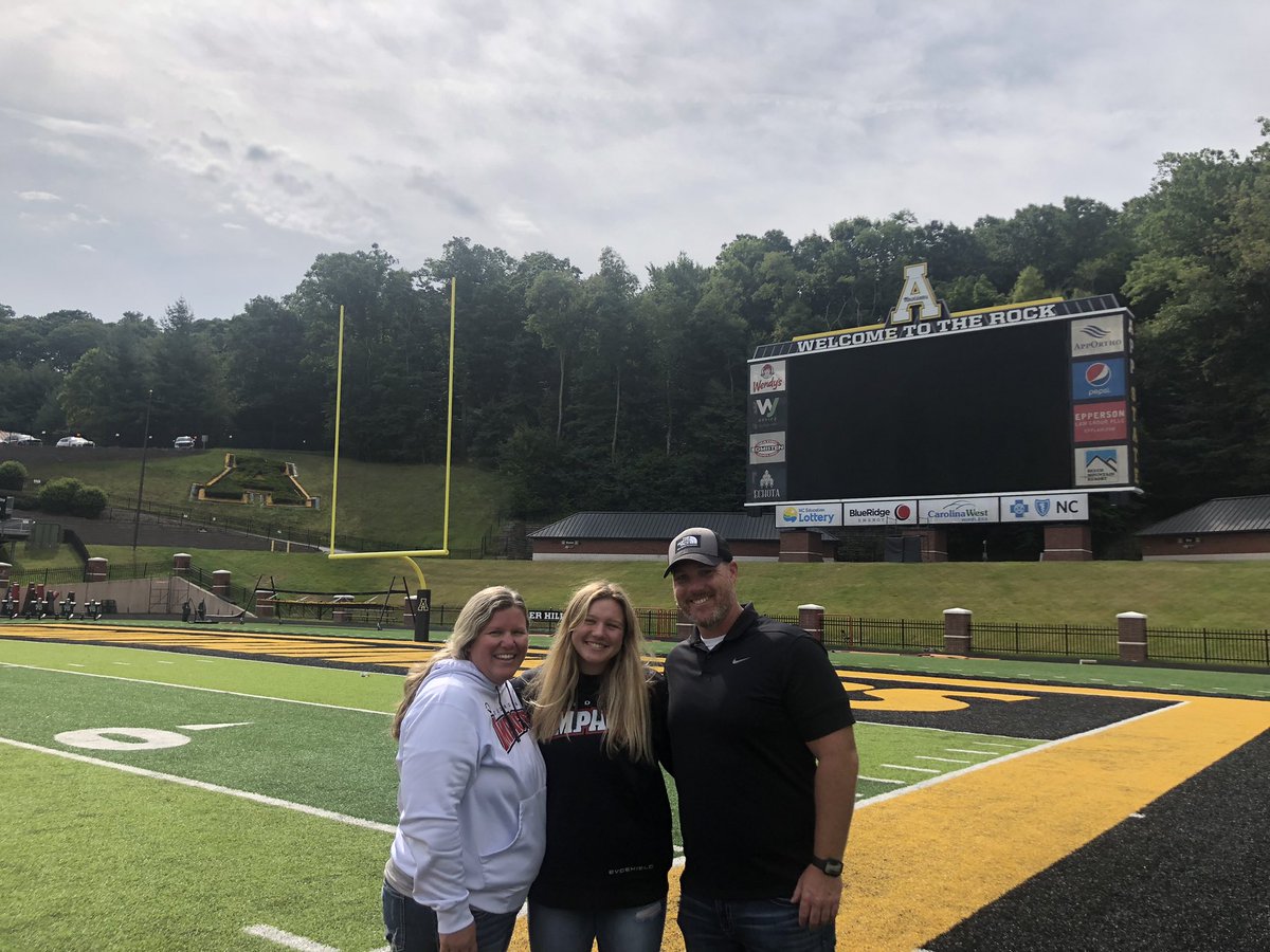 KKardash_2022's tweet photo. I’m very excited to announce I am going to continue my academic and softball career at Appalachian State University! I want to thank my parents and coaches for all they have done for me!!  Thank you to @slis23, Coach Showalter and  @coach_ruechel for the opportunity! https://t.co/25ifXfbVlT